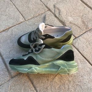 - Free people sneakers for women size 37 green color.